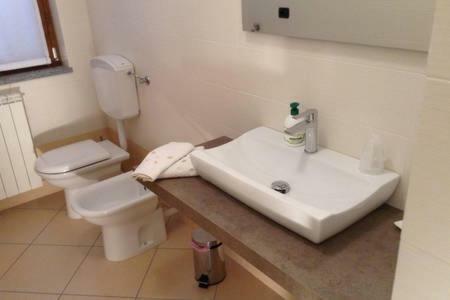 ויצולה טיצ'ינו B&B London 2010 מראה חיצוני תמונה